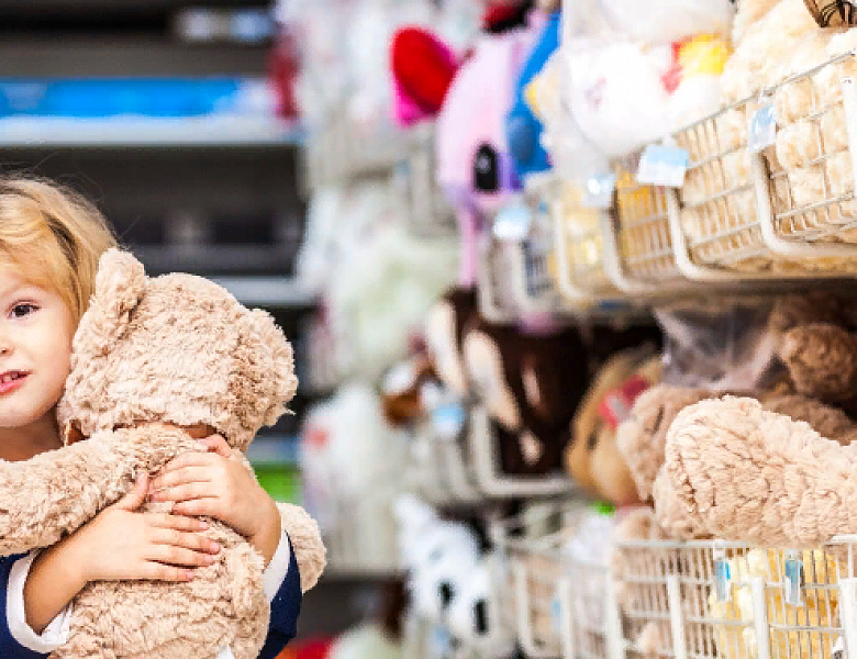 Перечень товаров первой необходимости для удовлетворения основных жизненных потребностей семей с детьми формирует АИДТ 